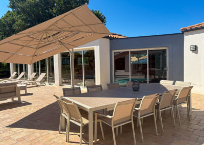 villa-sylvia-vendee-location-table-de-jardin