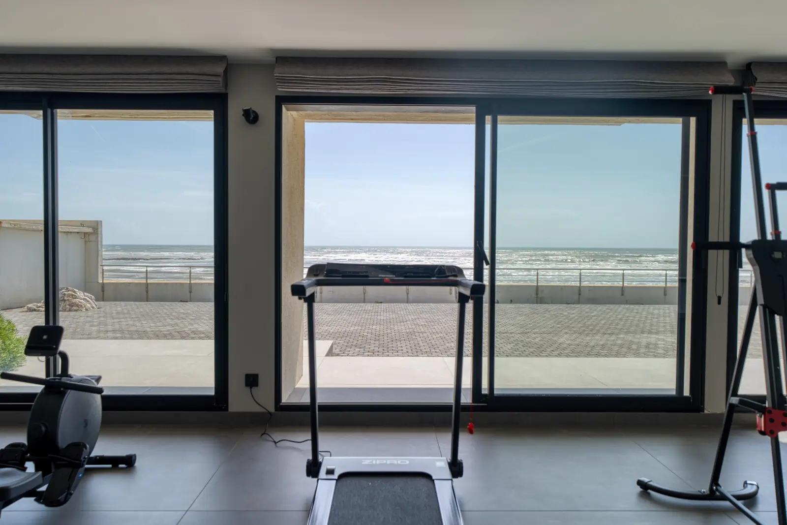 conciergerie clefs de l ocean location de villa classee 5 etoiles vendee 85 villa oceans ocean bretignolles sur mer 85470  salle de sport et musculation vue mer 02