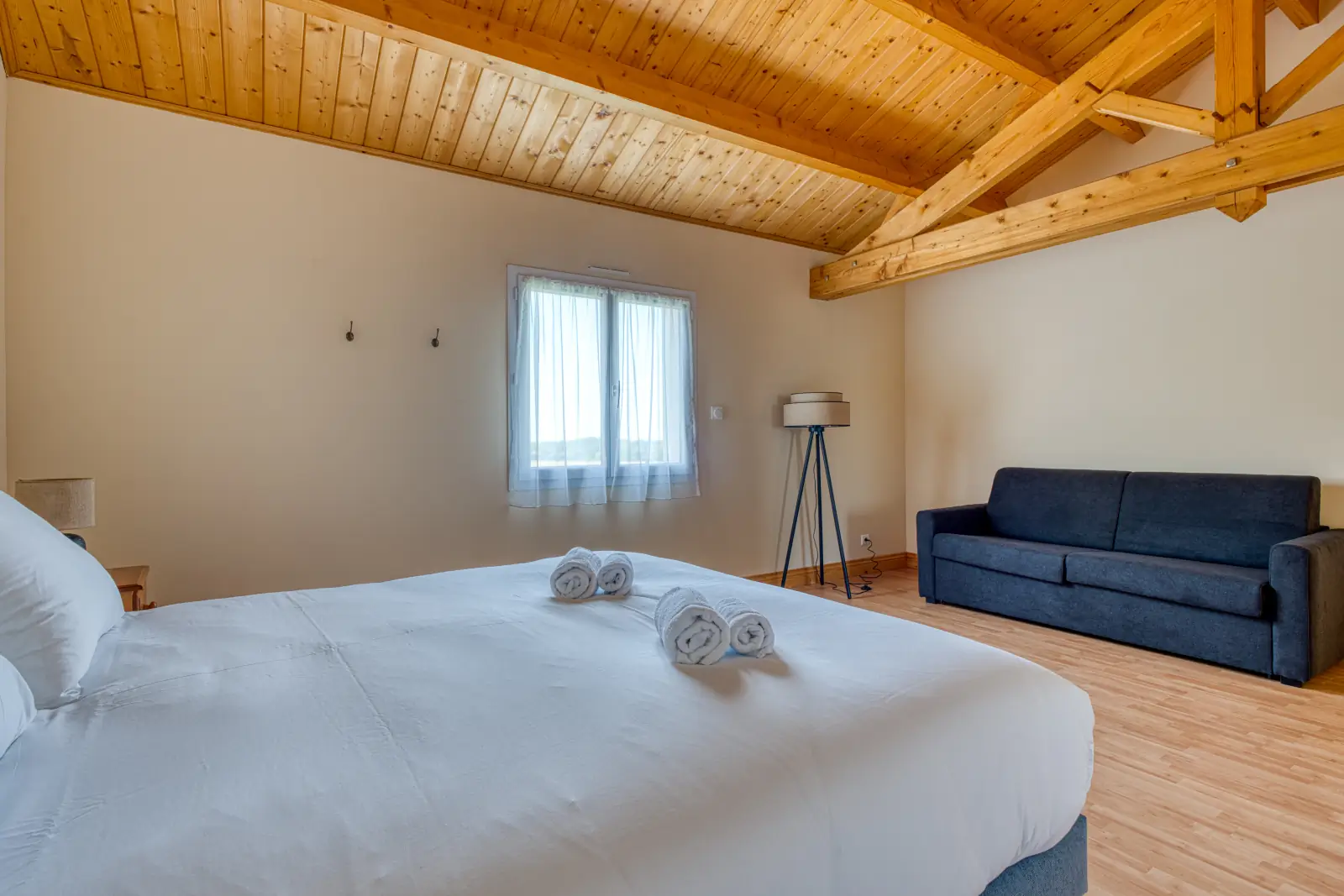 conciergerie clefs de l ocean location de villa vendee 85 les hauts du lac bretignolles sur mer 85470 landevieille  chambre double twinable avec canape convertible 03