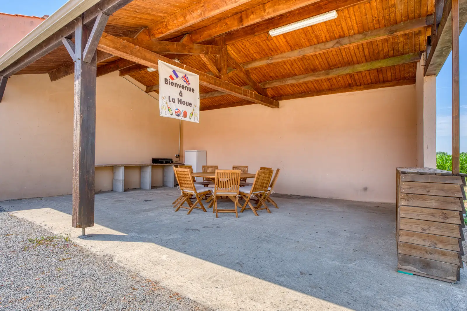 conciergerie clefs de l ocean location de villa vendee 85 les hauts du lac bretignolles sur mer 85470 landevieille  jardin preau plancha table frigo 03