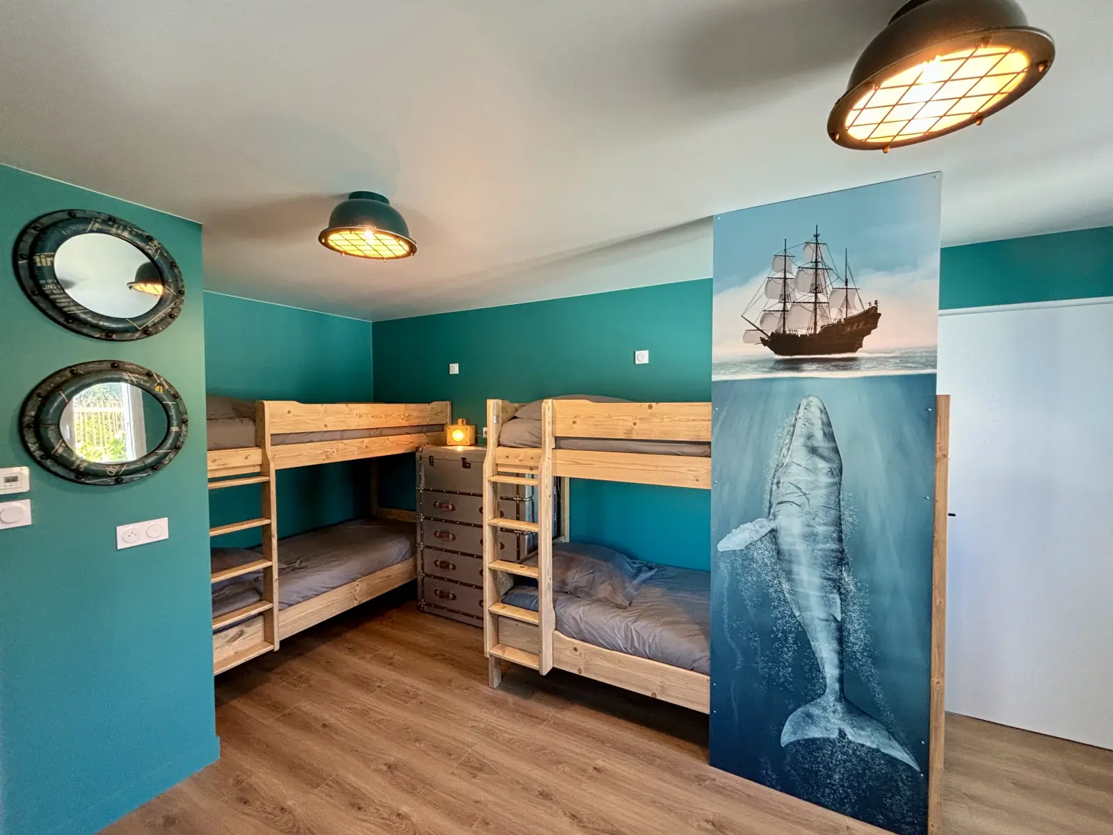conciergerie clefs de l ocean location de villas 10 personnes jacuzzi vendee 85 villa ker tesson ile yeu 85350 dortoir 01