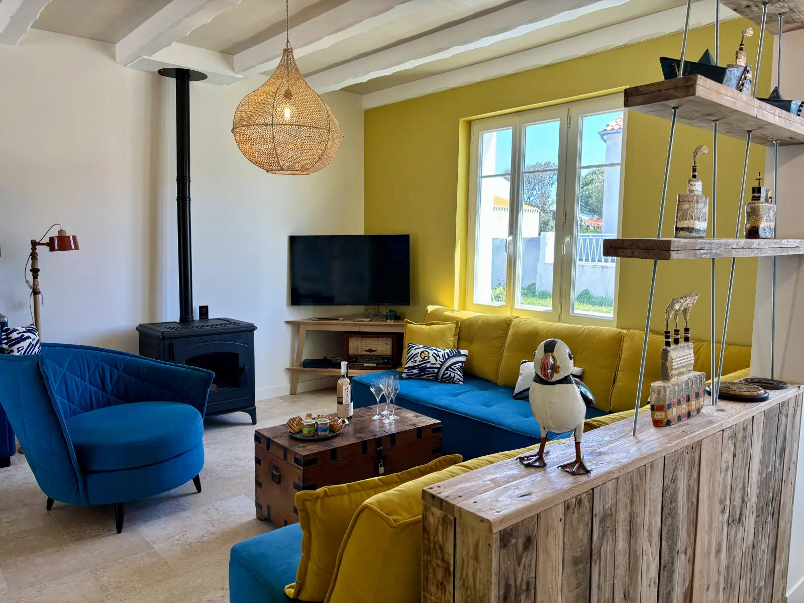 conciergerie clefs de l ocean location de villas 10 personnes jacuzzi vendee 85 villa ker tesson ile yeu 85350 salon 02