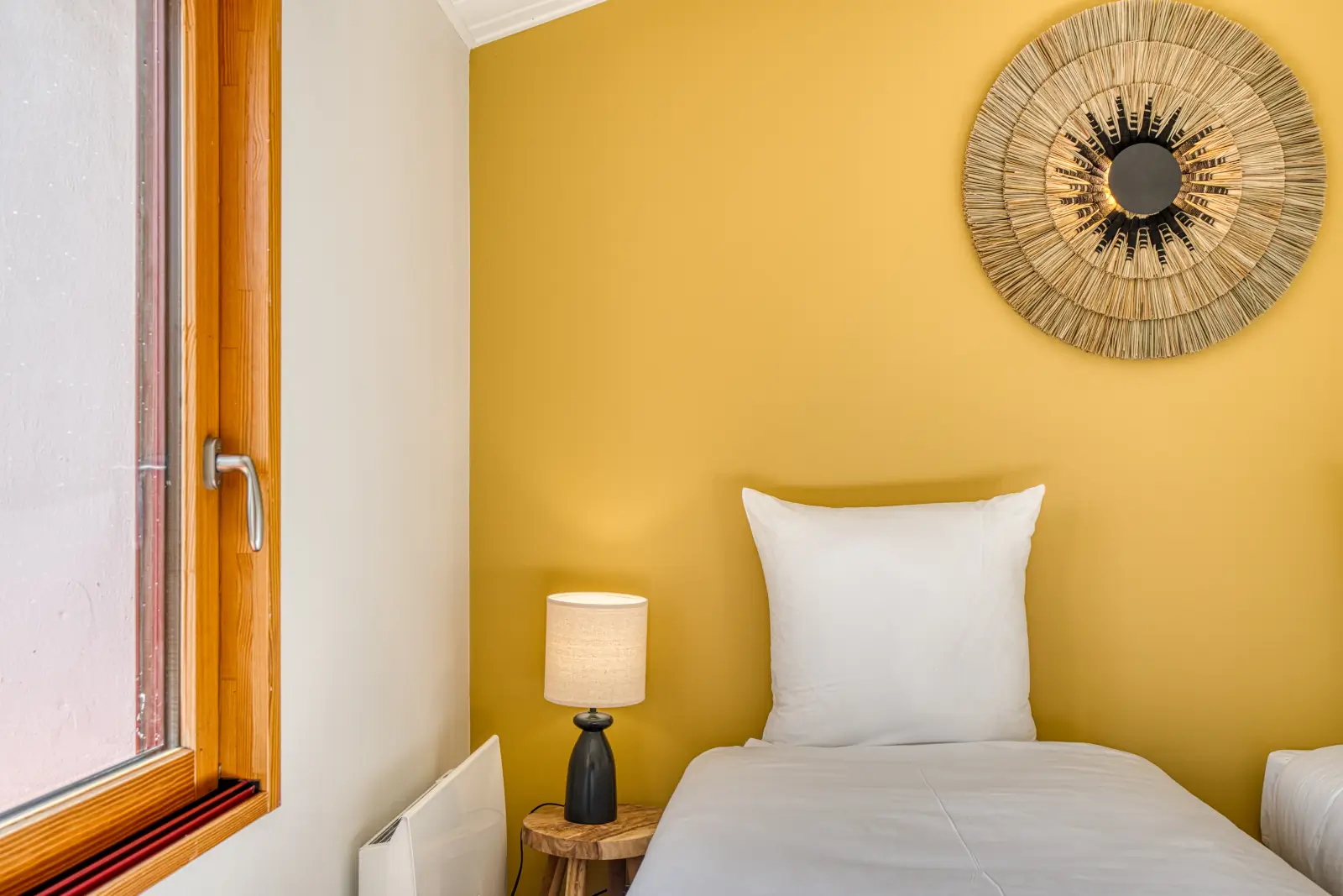 conciergerie clefs de l ocean location de villas 15 personnes piscine vendee 85 villa belvedere brem sur mer 85470  chambre twin etage maison vue piscine 03