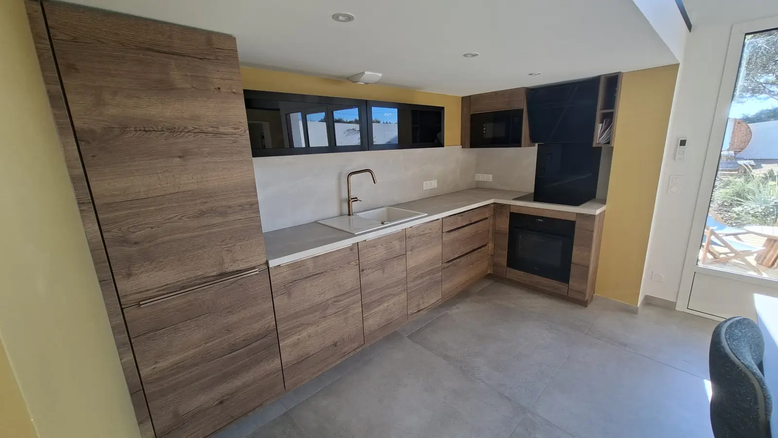 conciergerie clefs de l ocean location de villas 15 personnes piscine vendee 85 villa belvedere brem sur mer 85470  cuisine entiere loft four micro onde