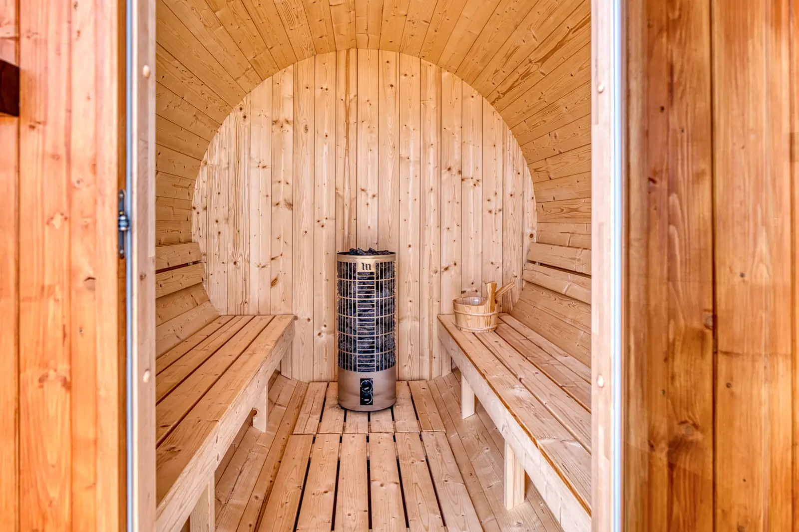 conciergerie clefs de l ocean location de villas 15 personnes piscine vendee 85 villa belvedere brem sur mer 85470  spa et sauna 04