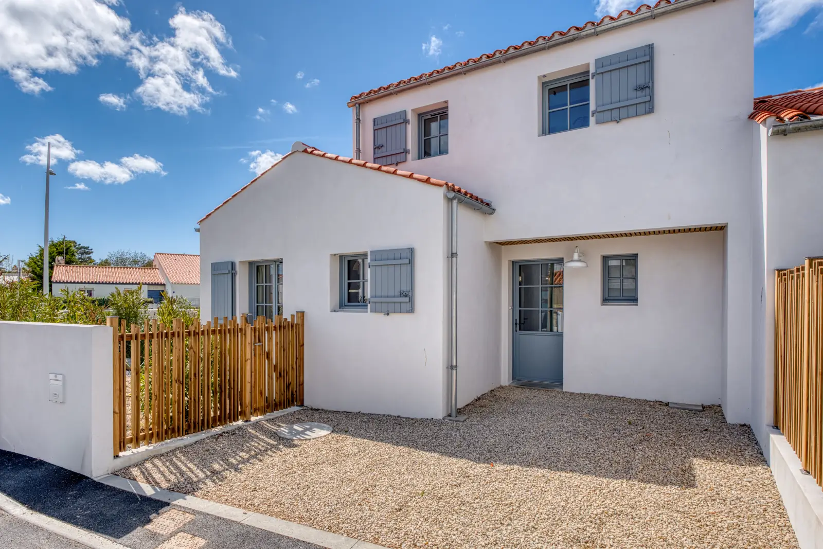 conciergerie clefs de l ocean location de villas 4 6 personnes jacuzzi vendee maison bains de mer saint gilles croix de vie 85800 exterieur 02