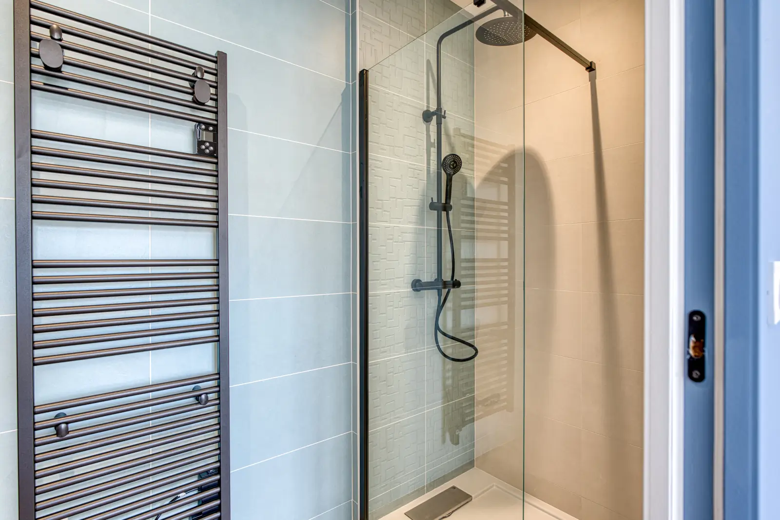 conciergerie clefs de l ocean location de villas 4 6 personnes jacuzzi vendee maison bains de mer saint gilles croix de vie 85800 salle de bain rez de chaussee 02