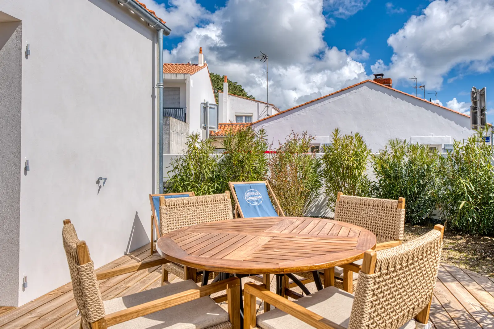 conciergerie clefs de l ocean location de villas 4 6 personnes jacuzzi vendee maison bains de mer saint gilles croix de vie 85800 terrasse 02
