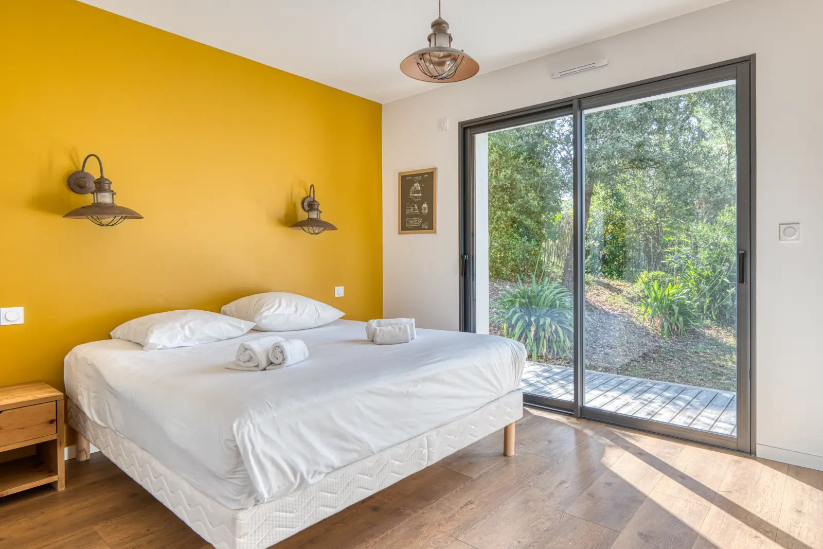conciergerie clefs de l ocean location de villas vendee 85 villa des dunes brem bretignolles sur mer 85470  chambre double 1 rdc dressing partage 02