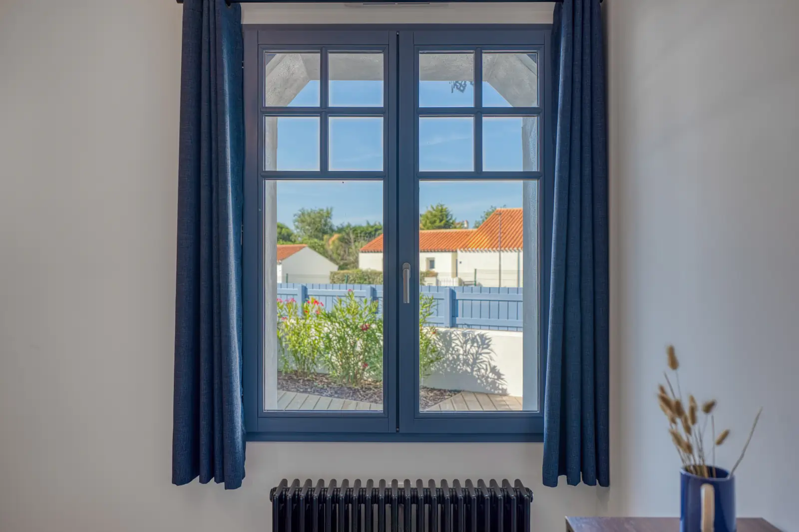 conciergerie clefs de l ocean location de villas—6 personnes vendee villa les bains de mer saint gilles croix de vie sgxv 85222 chambre double 04