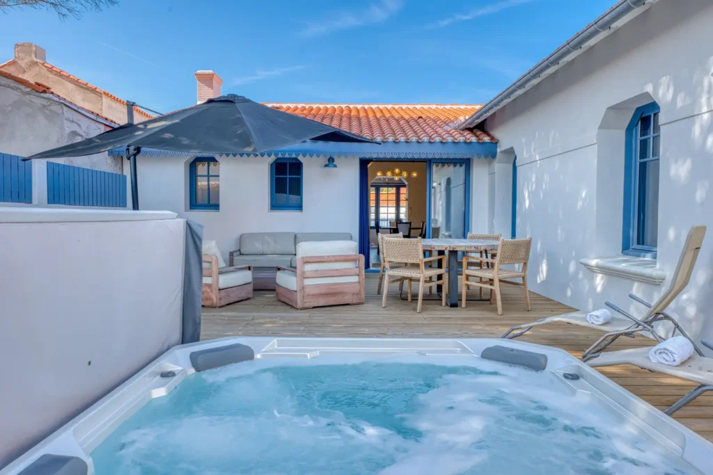 conciergerie clefs de l ocean location de villas—6 personnes vendee villa les bains de mer saint gilles croix de vie sgxv 85222 jacuzzi spa 02