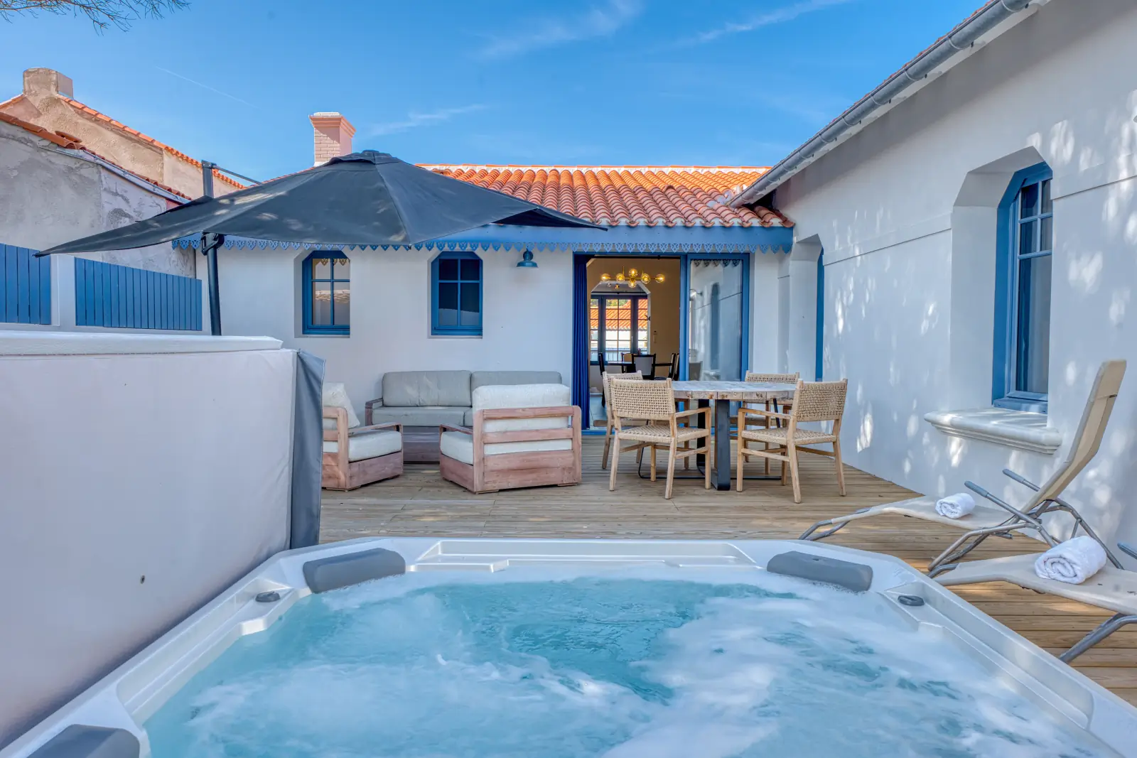 conciergerie clefs de l ocean location de villas—6 personnes vendee villa les bains de mer saint gilles croix de vie sgxv 85222 jacuzzi spa 02