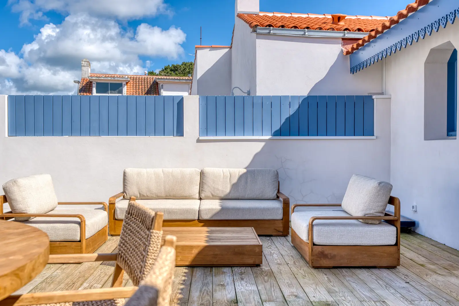 conciergerie clefs de l ocean location de villas—6 personnes vendee villa les bains de mer saint gilles croix de vie sgxv 85222 terrasse 03