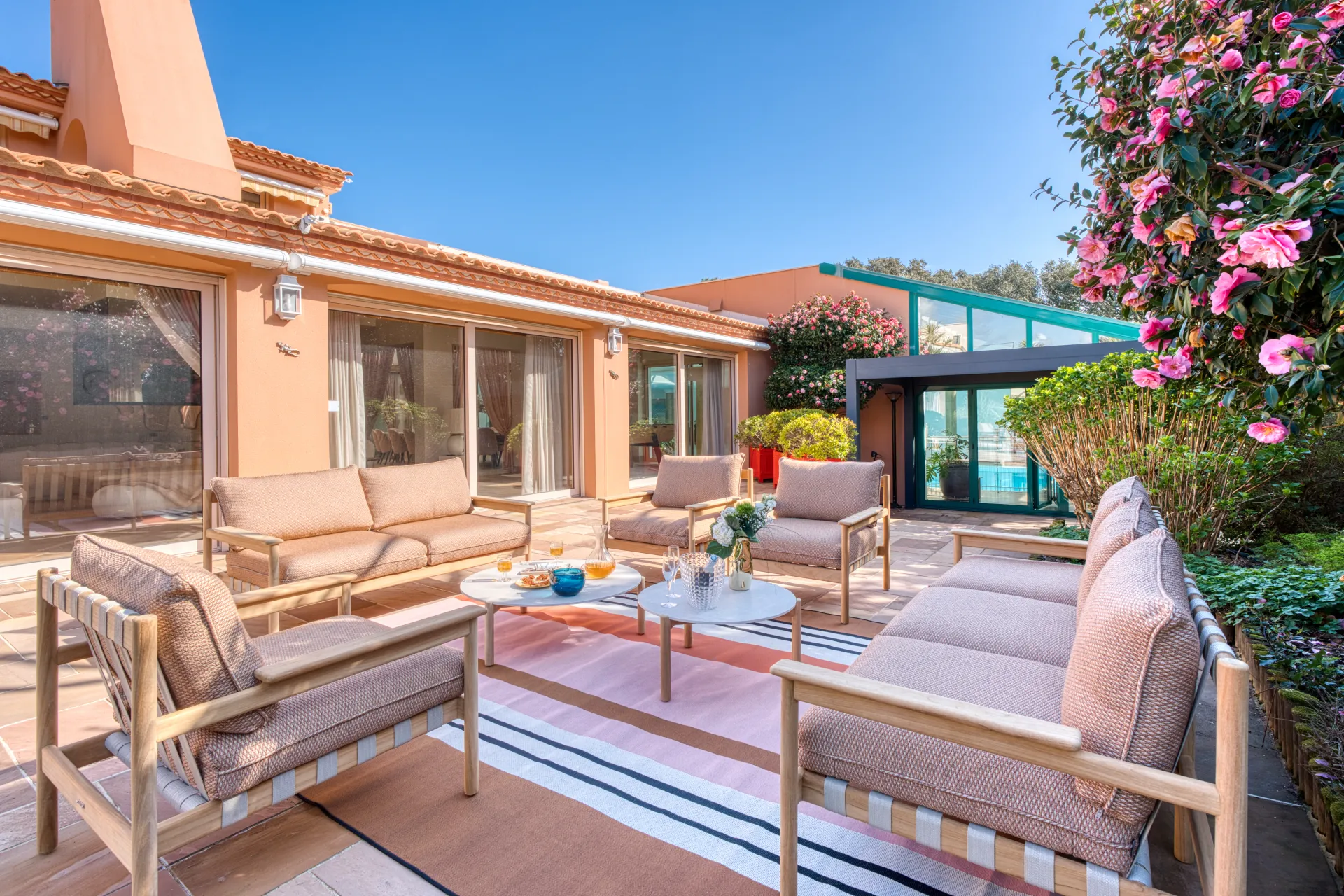 conciergerie clefs de l ocean location villa vendee 85 bord de mer casa luciana talmont saint hilaire cayola sables d olonne terrasse salon de jardin aperitif 04