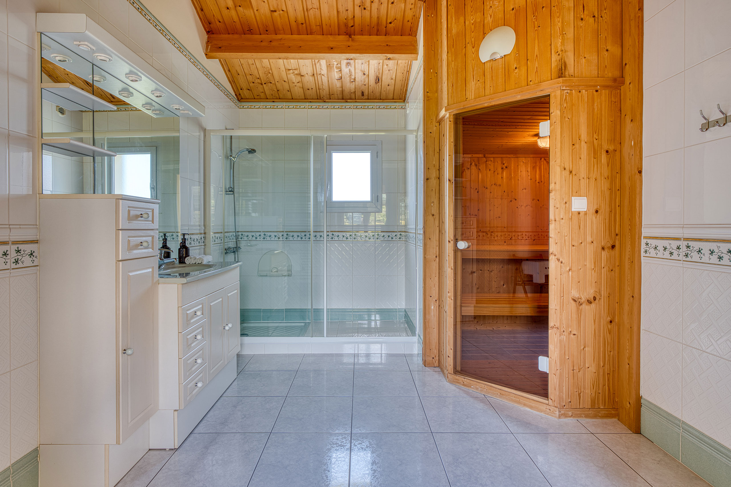 SALLE DE BAIN HAUT DU LAC 10