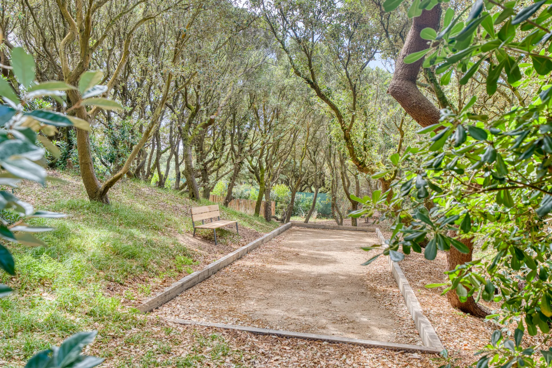 conciergerie clefs de l ocean location villa vendee 85 bord de mer casa luciana talmont saint hilaire cayola sables d olonne jardin terrain petanque boule molkky palet banc 01