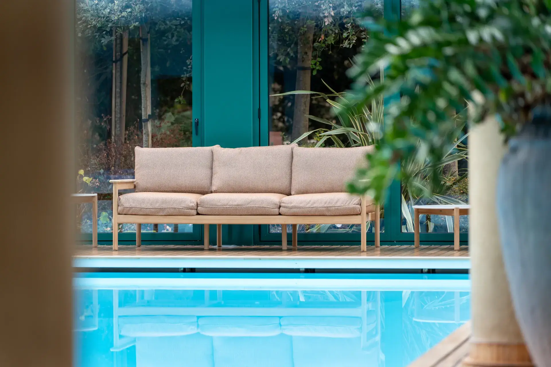 conciergerie clefs de l ocean location villa vendee 85 bord de mer casa luciana talmont saint hilaire cayola sables d olonne piscine fauteil detente relaxation 05