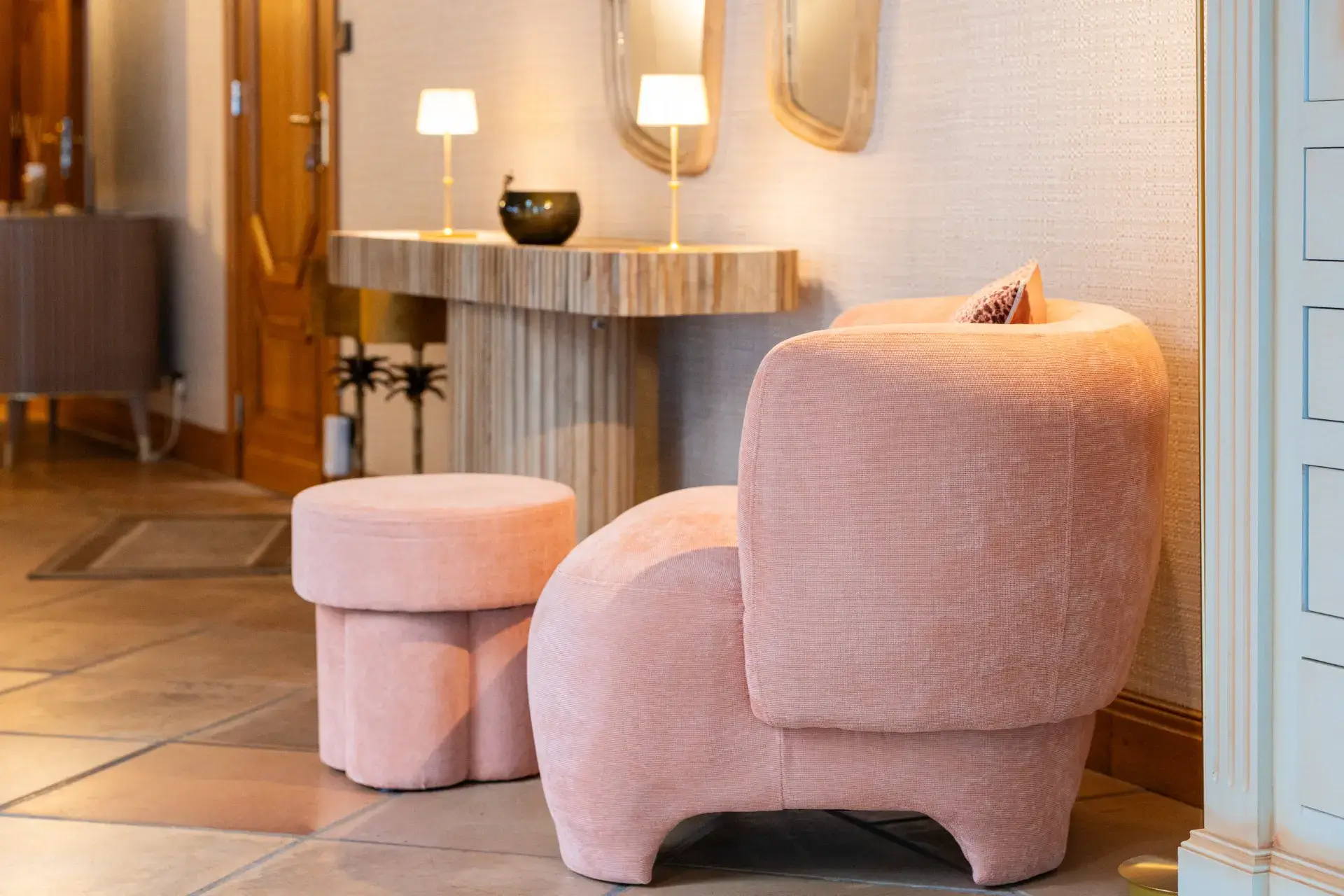 conciergerie clefs de l ocean location villa vendee 85 bord de mer casa luciana talmont saint hilaire cayola sables d olonne salon coin lecture liseuse design rose 08