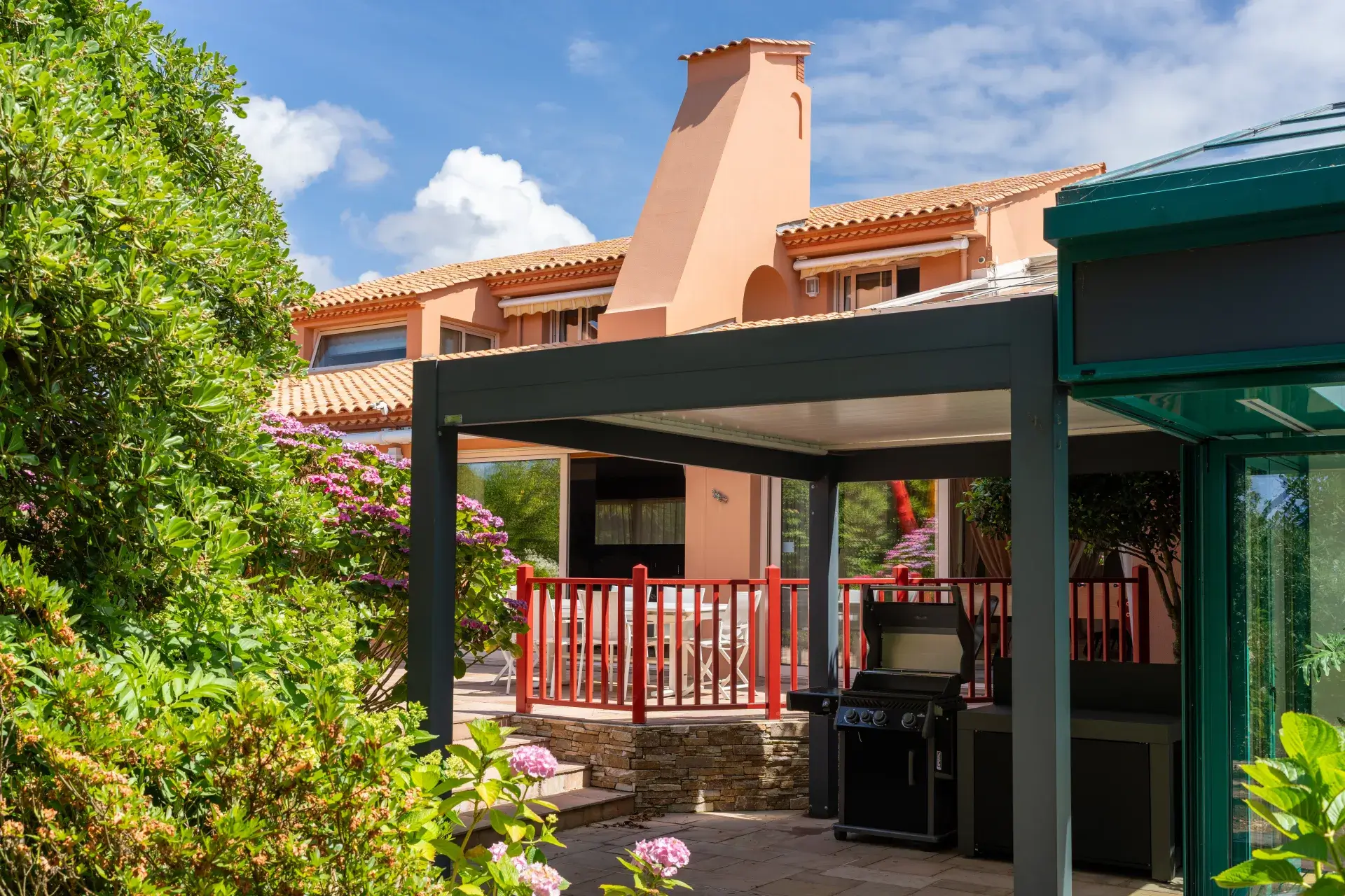 conciergerie clefs de l ocean location villa vendee 85 bord de mer casa luciana talmont saint hilaire cayola sables d olonne terrasse cuisine exterieur barbecue bbq napoleon 02