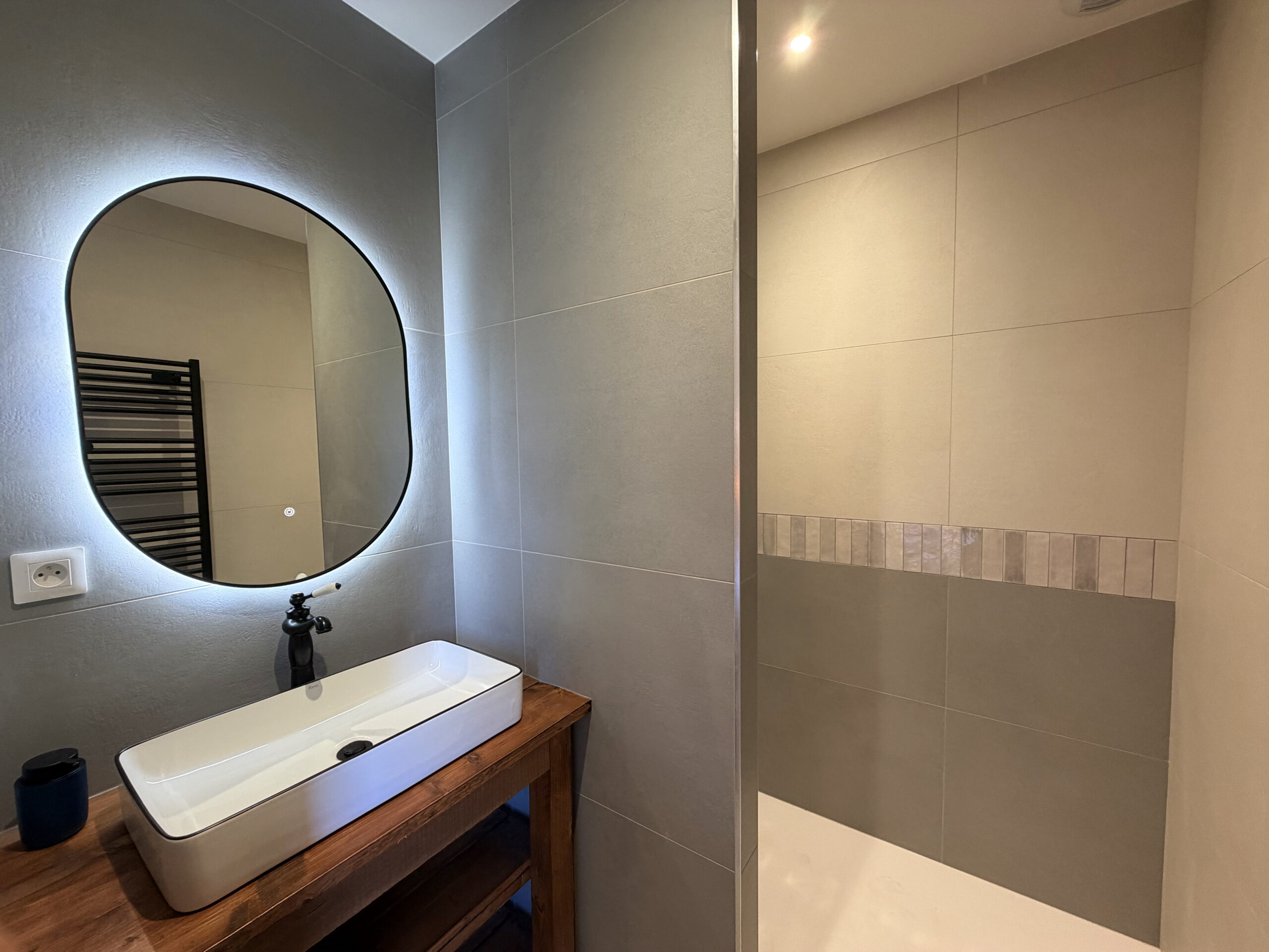 Une salle de Douche d'une site parentale de la Villa Ker Tesson pour un séjour en Vendée